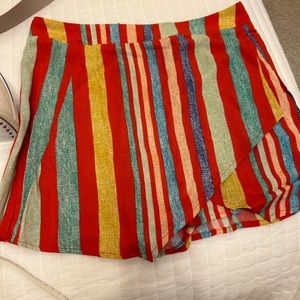 NWOT Karlie women’s striped skirt size medium $18 excellent condition